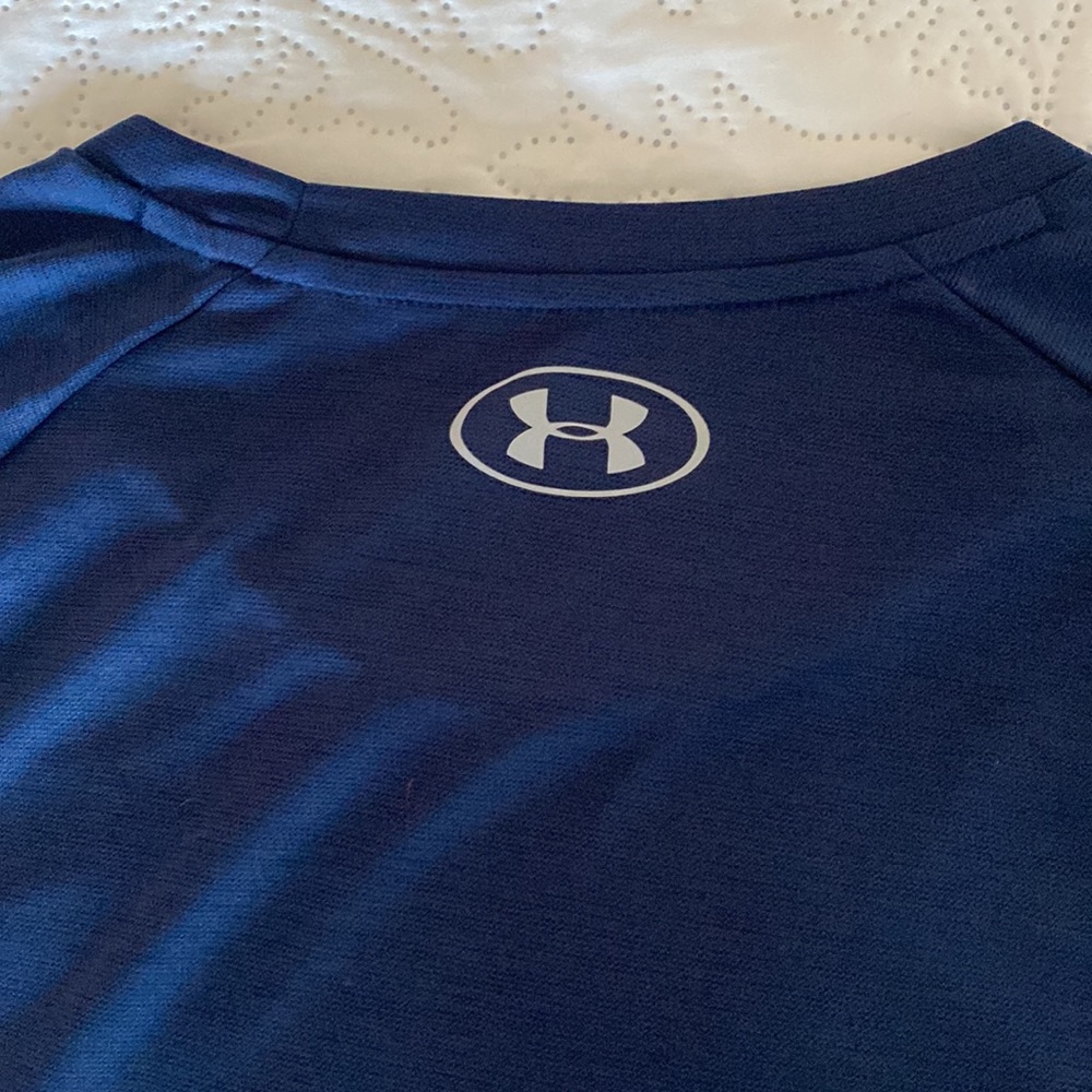 Under Armour HeatGear Short Sleeve - Picture 2 of 4